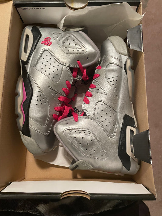 Jordan 6 Retro Valentines Day